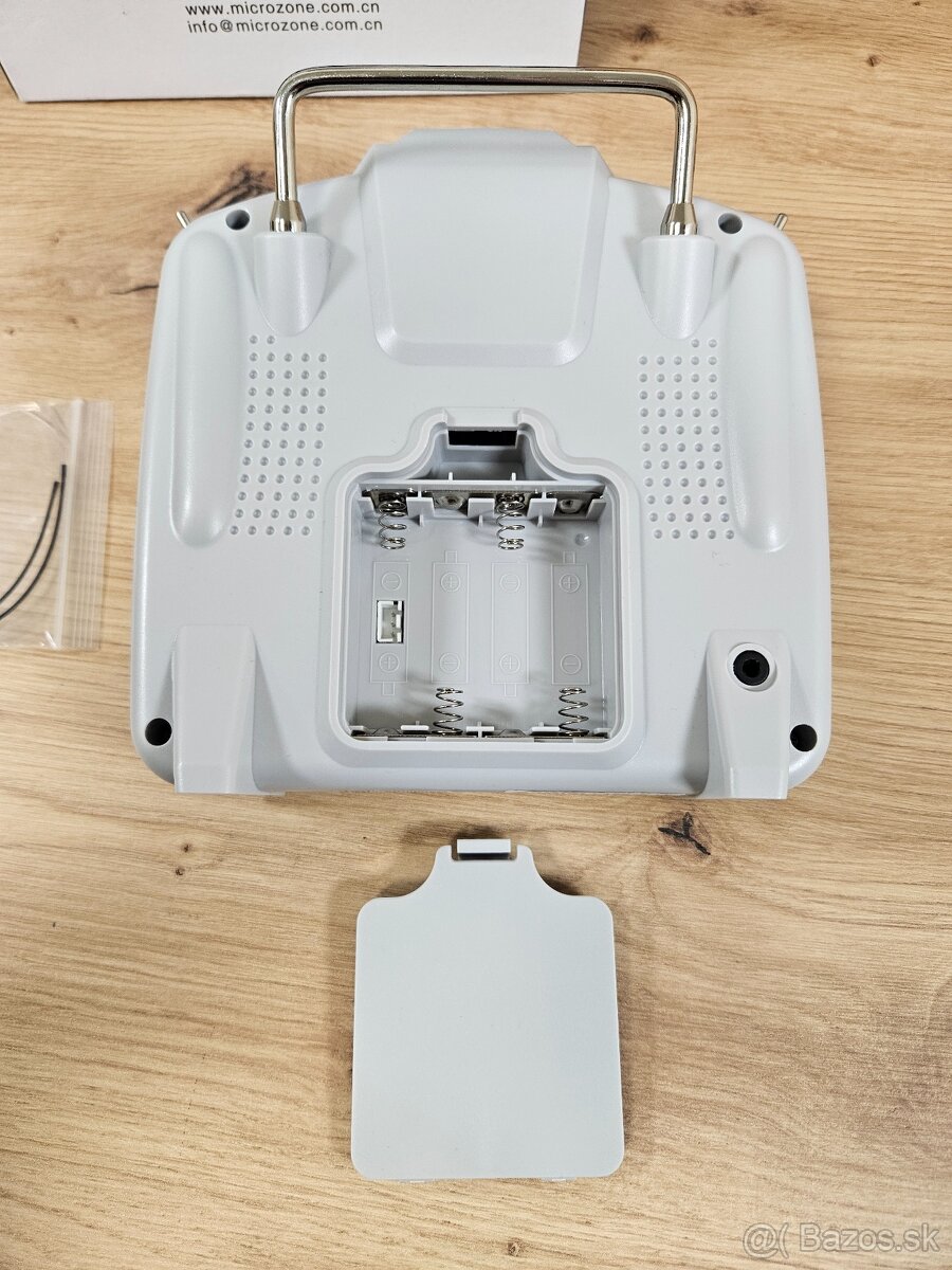 Microzone 6C mini RC vysielač + prijímač 2.4 GHz - 4