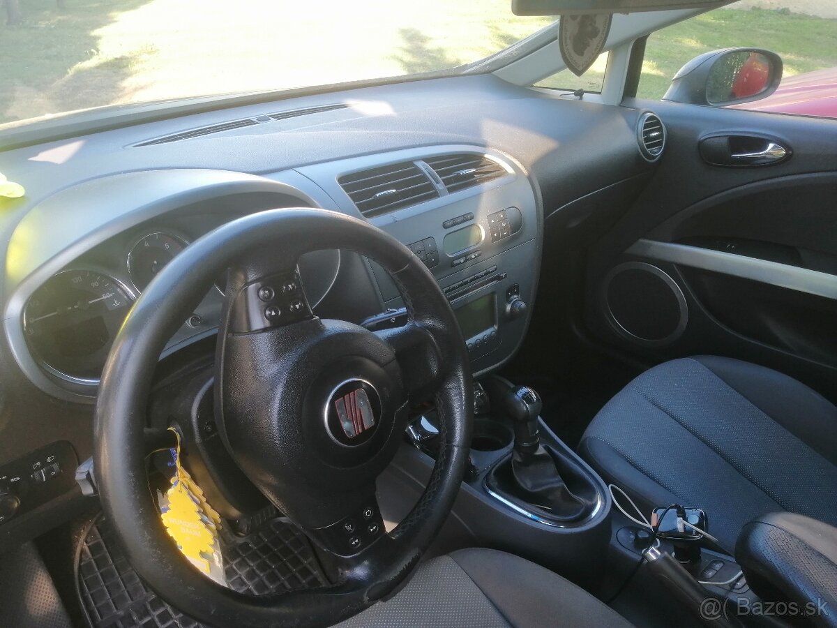 Seat Leon 2 /1.9tdi 77kw - 4