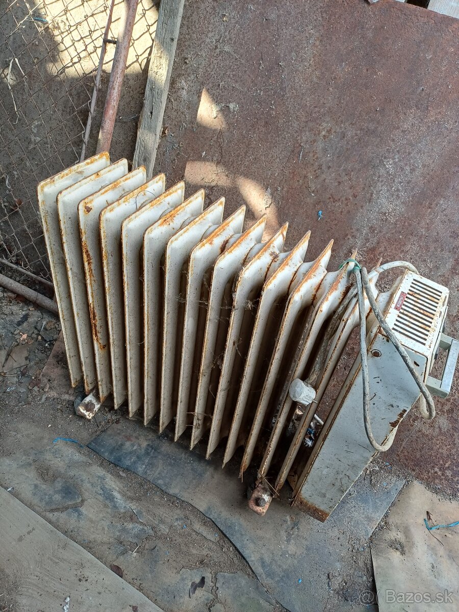 Predám starožitný radiator. - 4