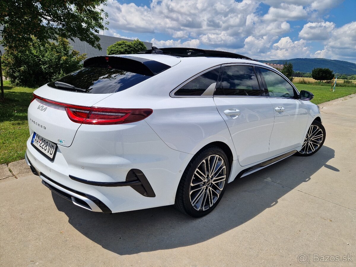 Kia ProCeed 1.5 T-GDi GT-Line A/T - 4