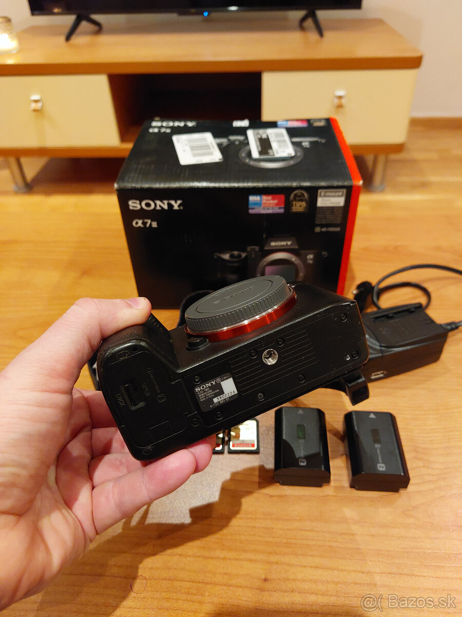 SONY A7 III - ako nový - 4