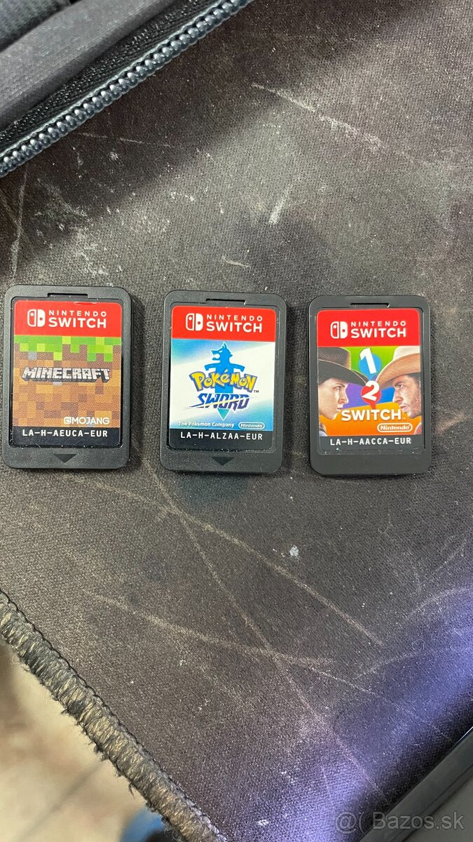 Nintendo switch + 3 hry - 4