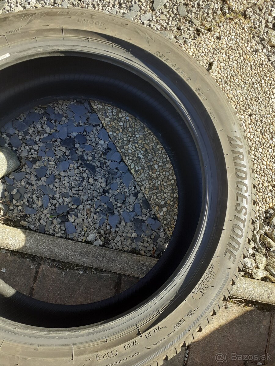 zimne 235/45 r19 - 4