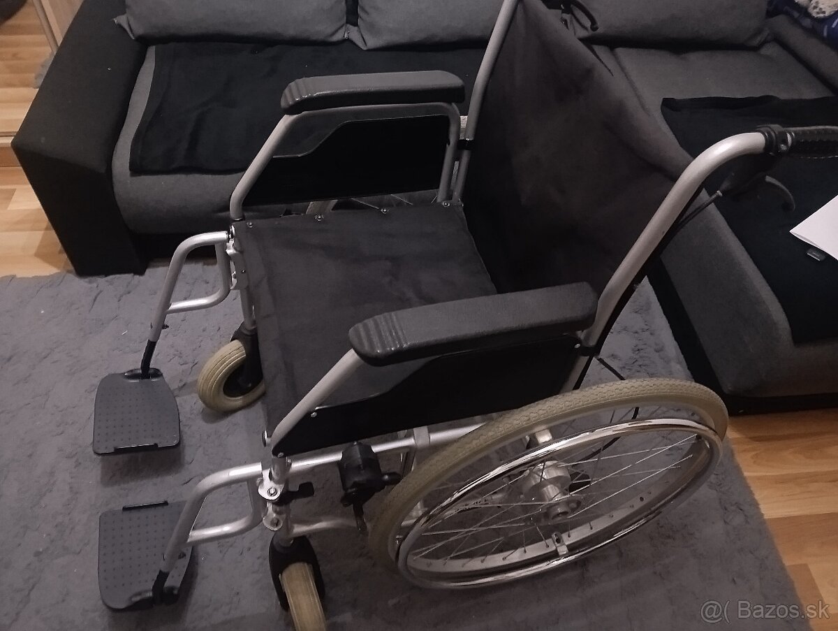 Predám invalidný vozík - 4