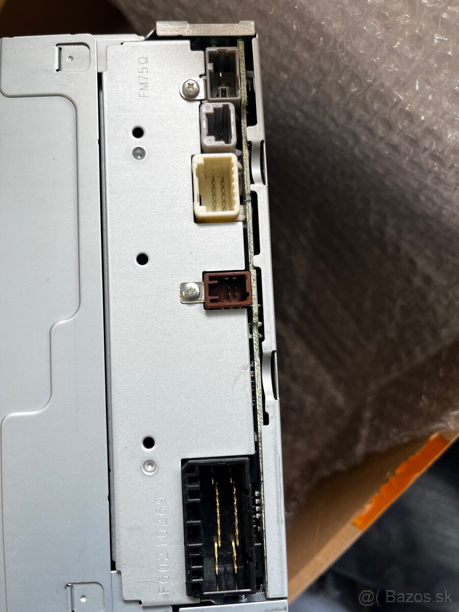 Suzuki Swift4 originálne rádio s Bluetooth - 4