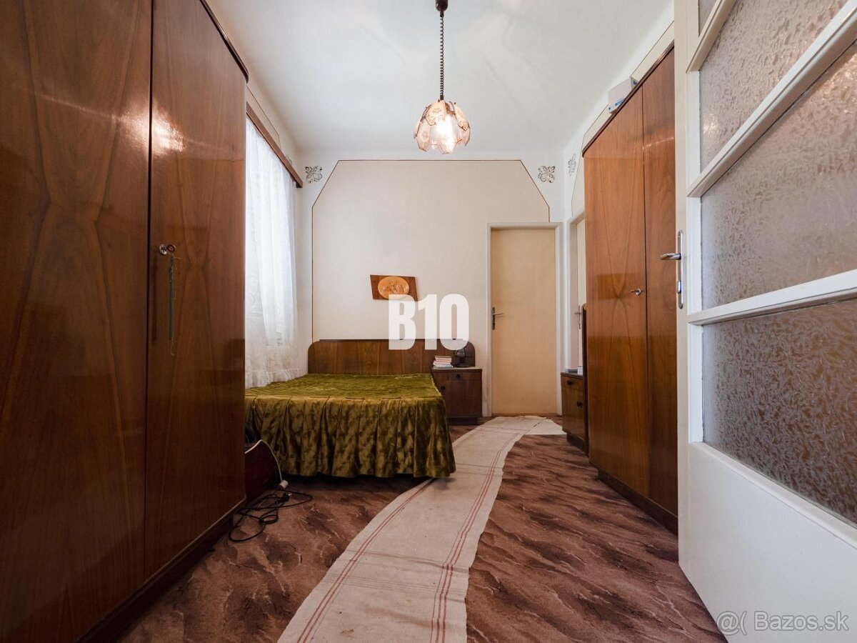 Rodinný dom Mojmirovce - 814m2 pozemok - 4