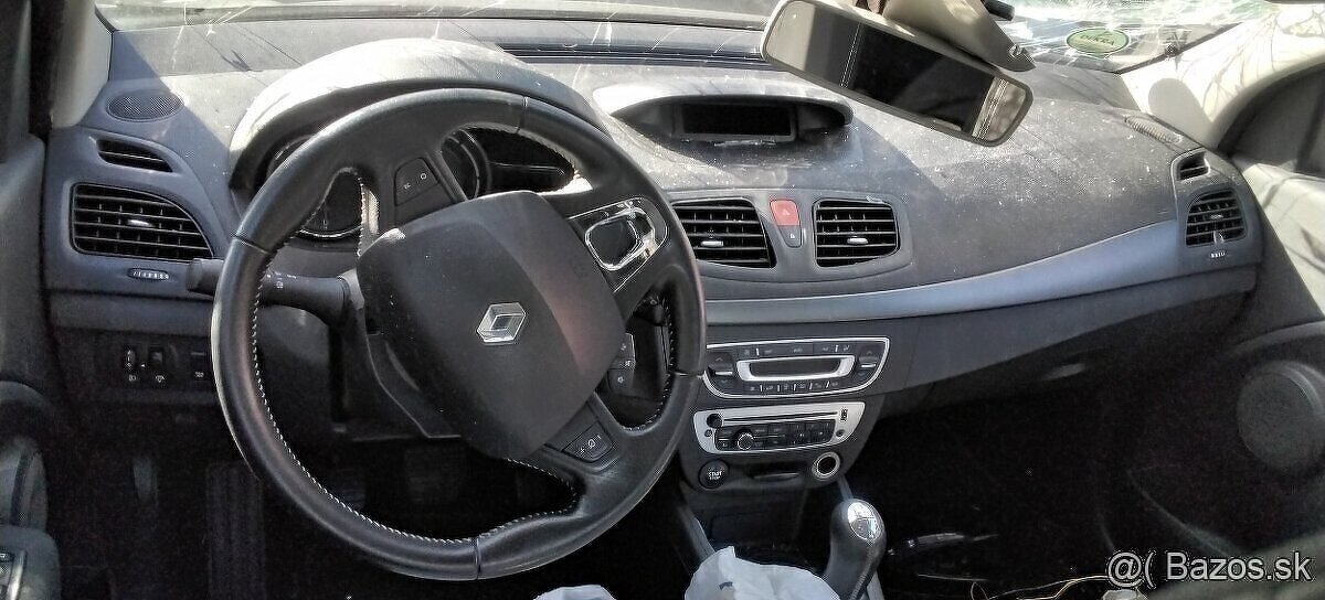 MOTOR K4MV8 Renault Fluence 1.6 2015 DVERE, predám MOTOR K4M - 4