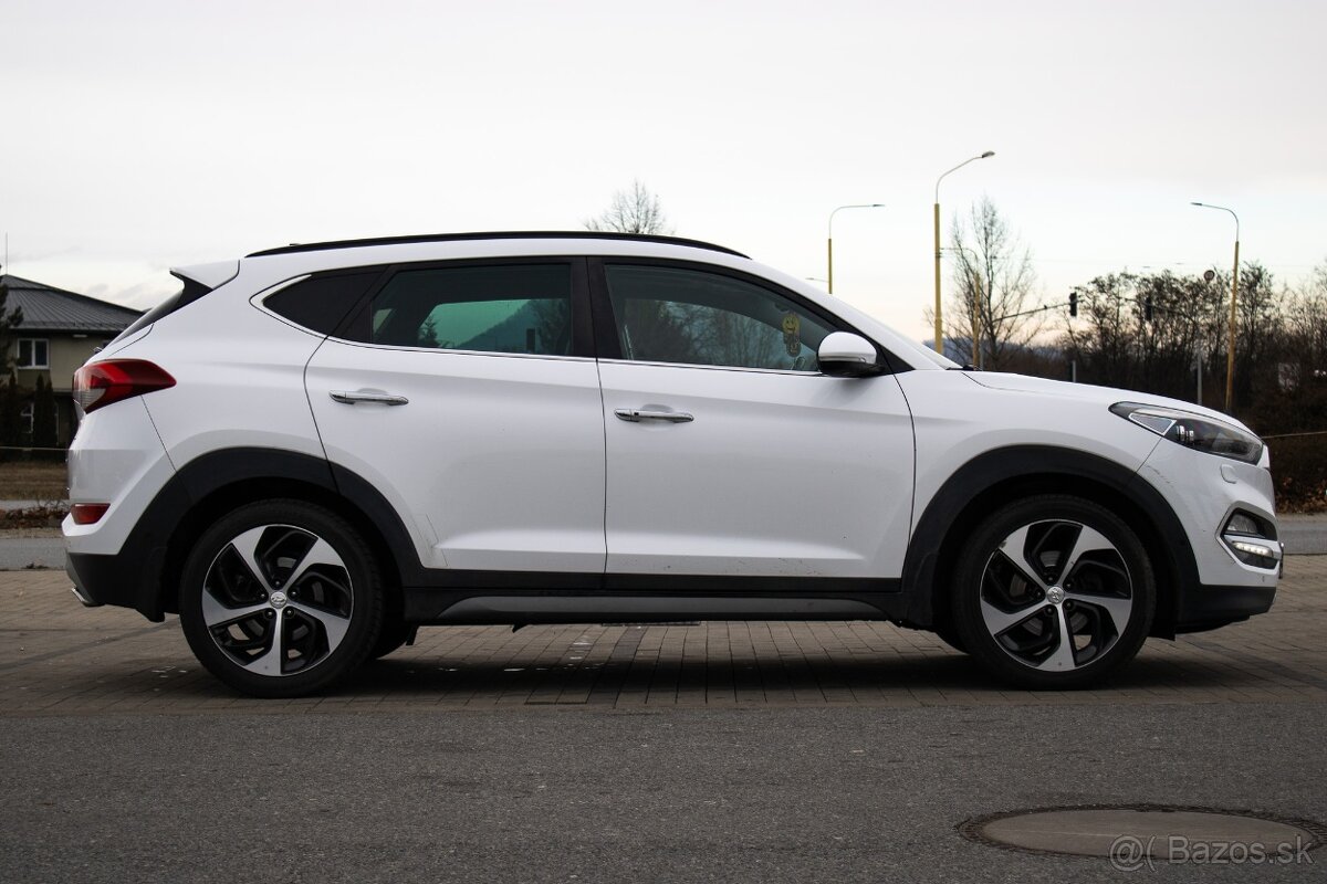 Hyundai Tucson 2.0CRDi 4x4 Premium A/T (2017) - 4
