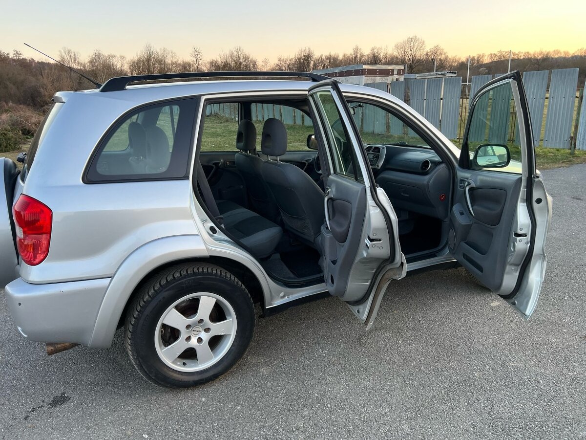 Toyota Rav 4 2.0 Special 4x4 - 4