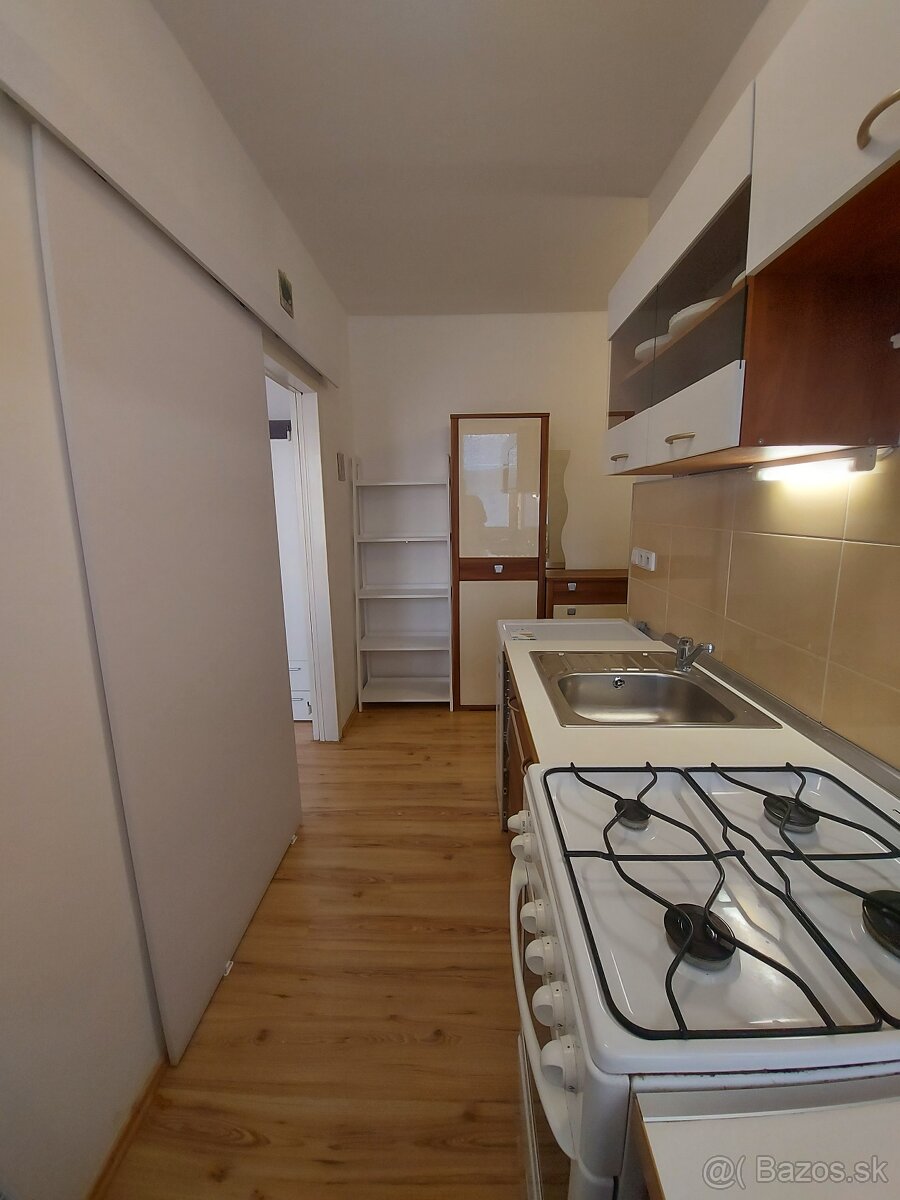 Prenájom 1-izb. bytu - Bystrická, Pezinok - 4