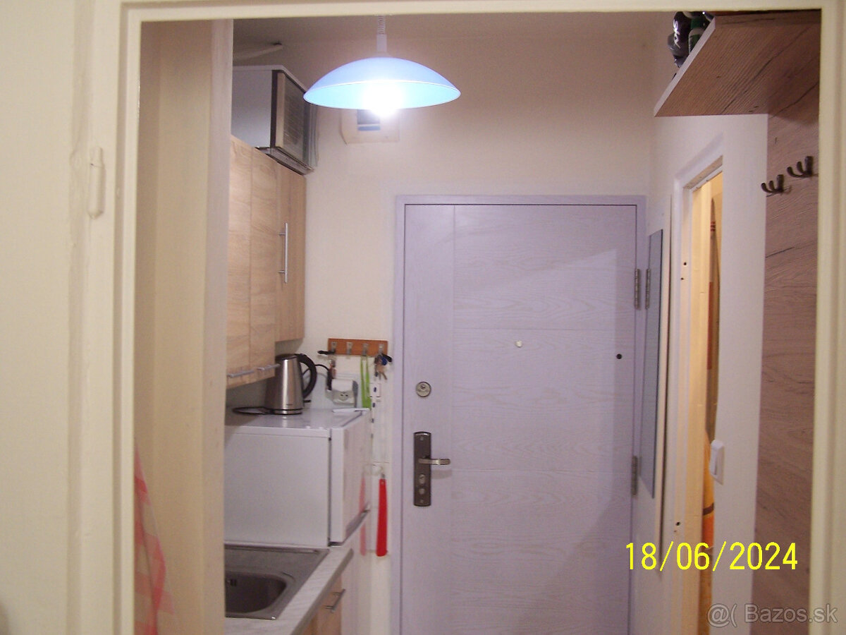 BA Rača prenájom garsonka Rybničná 61/A - 4