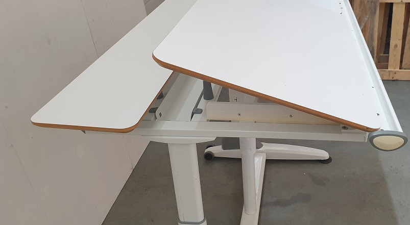 Rastúci detský písací stôl Amadeus Roland - 4