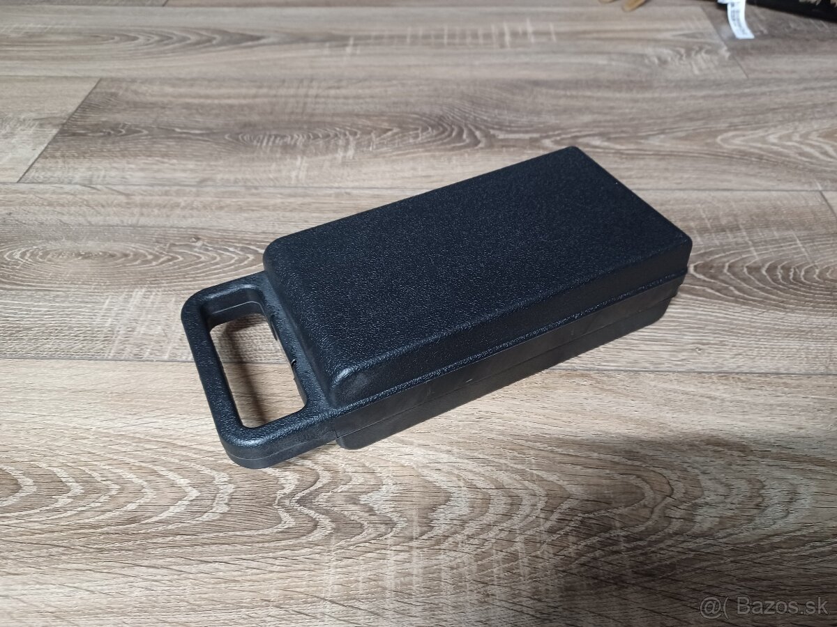 Behringer XM8500 Ultravoice dynamický miktofón - 4