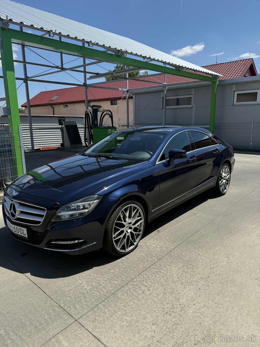 Mercedes Benz CLS 350 - 4
