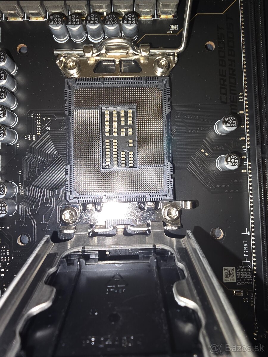 MSI MAG Z690 TOMAHAWK WIFI DDR4 - 4