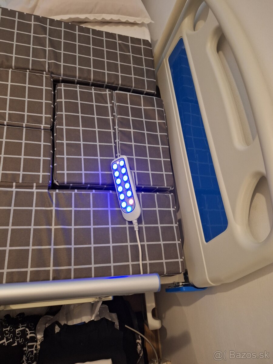 Elektrická polohovateľná zdravotná posteľ. - 4