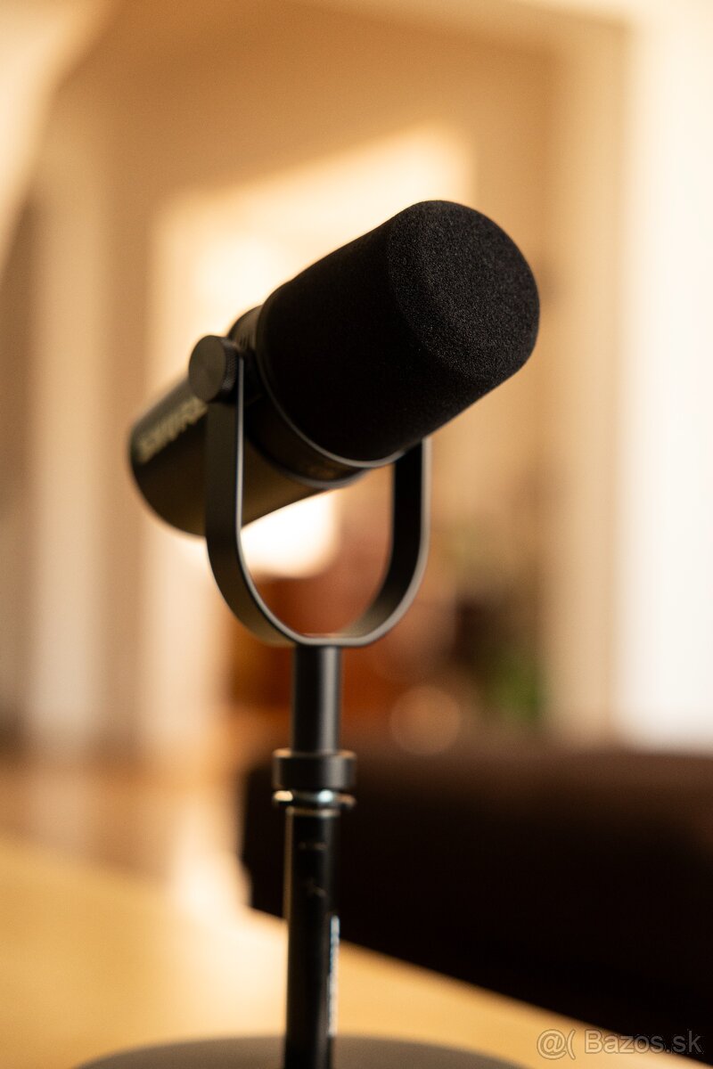 Predám mikrofón Shure MV7X - 4