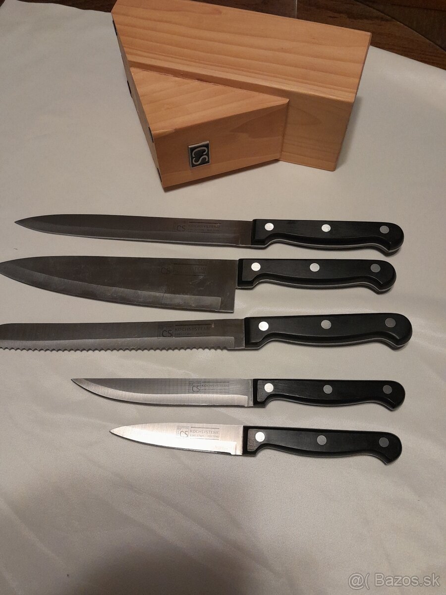 Sada nožov v bloku - 4