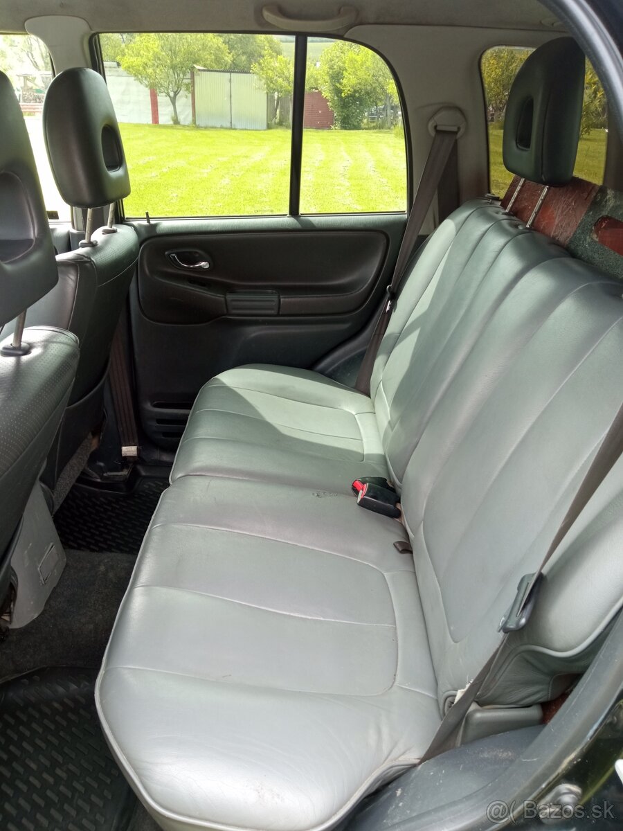 Suzuki Grand Vitara 2.0HDI - 4