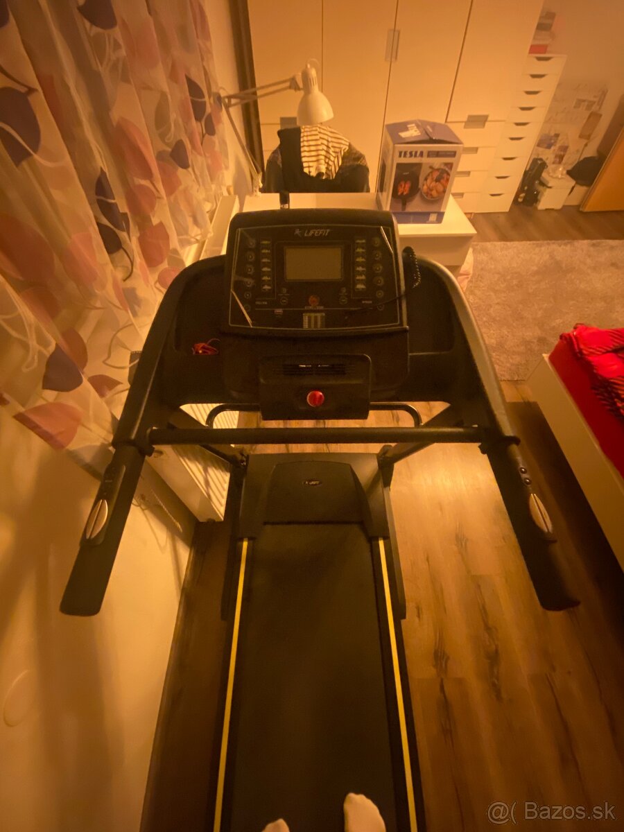 Bezecky pas Lifefit TM 3500 - 4