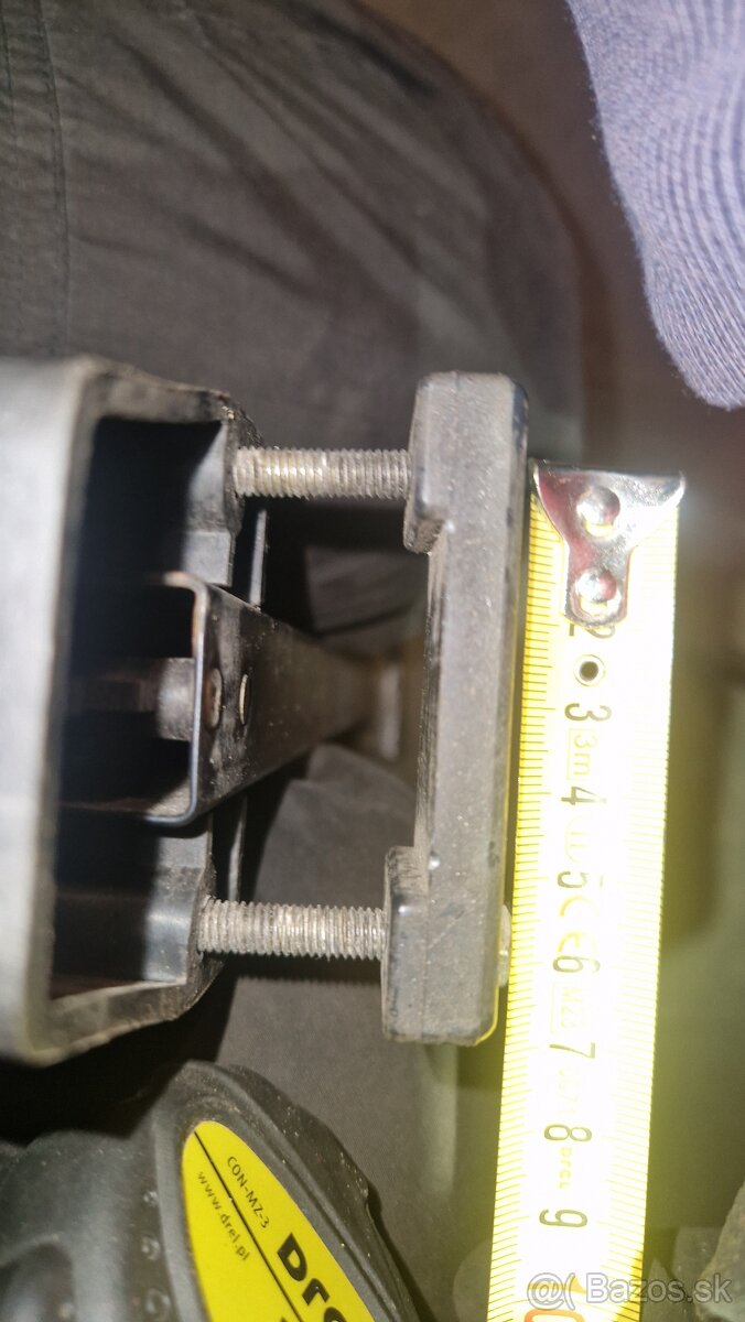 Hakr strešný nosič na lyže - 4