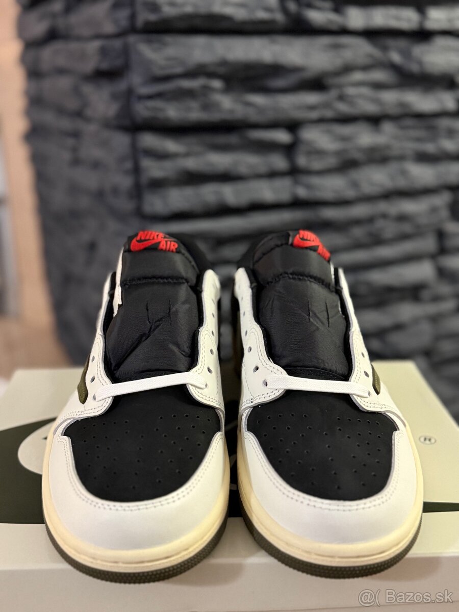 Jordan 1 Low Travis Scott Olive - 4
