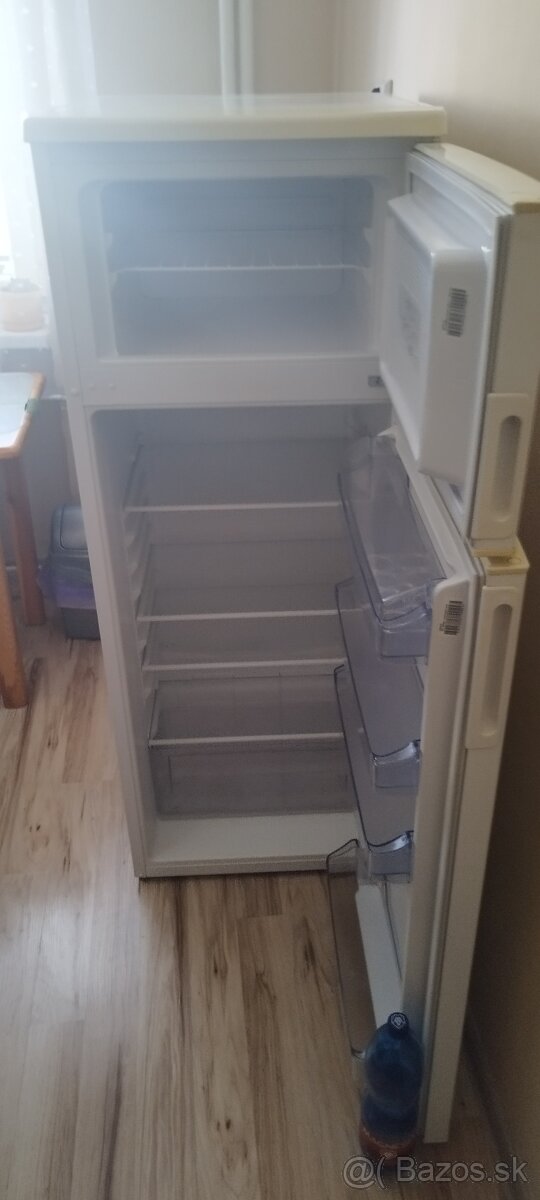 Chladnička z mraznickou - 4