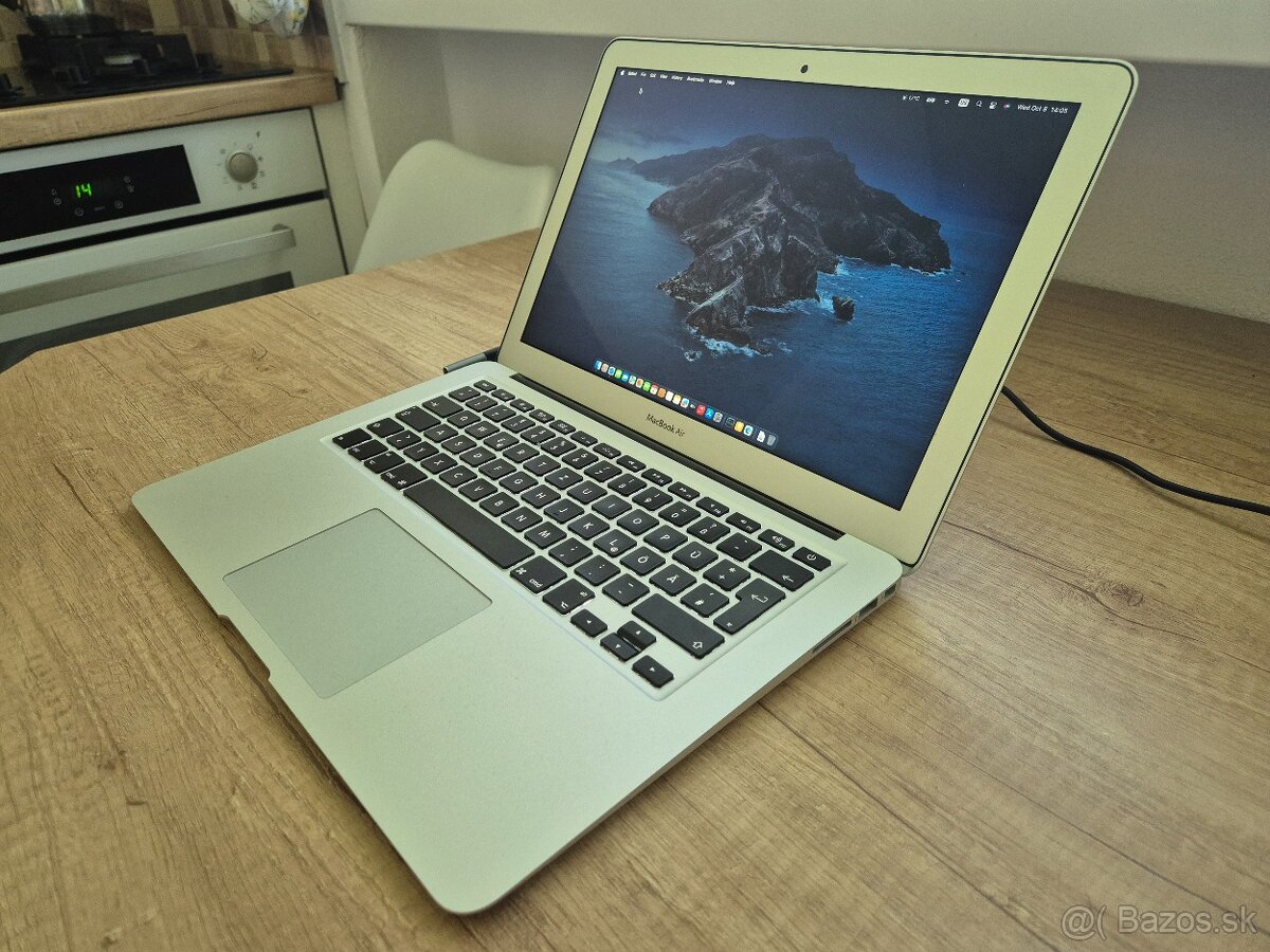 MacBook Air (13-inch, 2017) /intel Core i5/8GB RAM/128GB SSD - 4