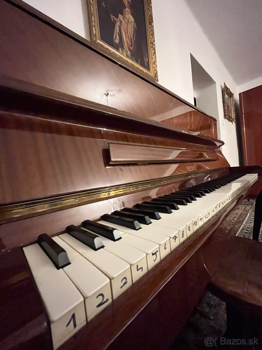 Klavír Petrof pianino - 4