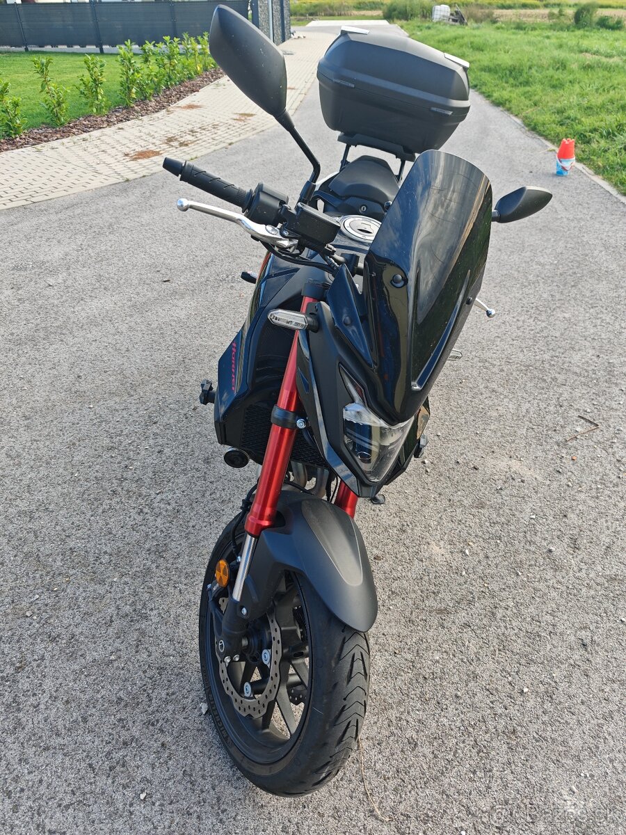 Predam Hondu CB750 Hornet 2023 - 3700Km - 4