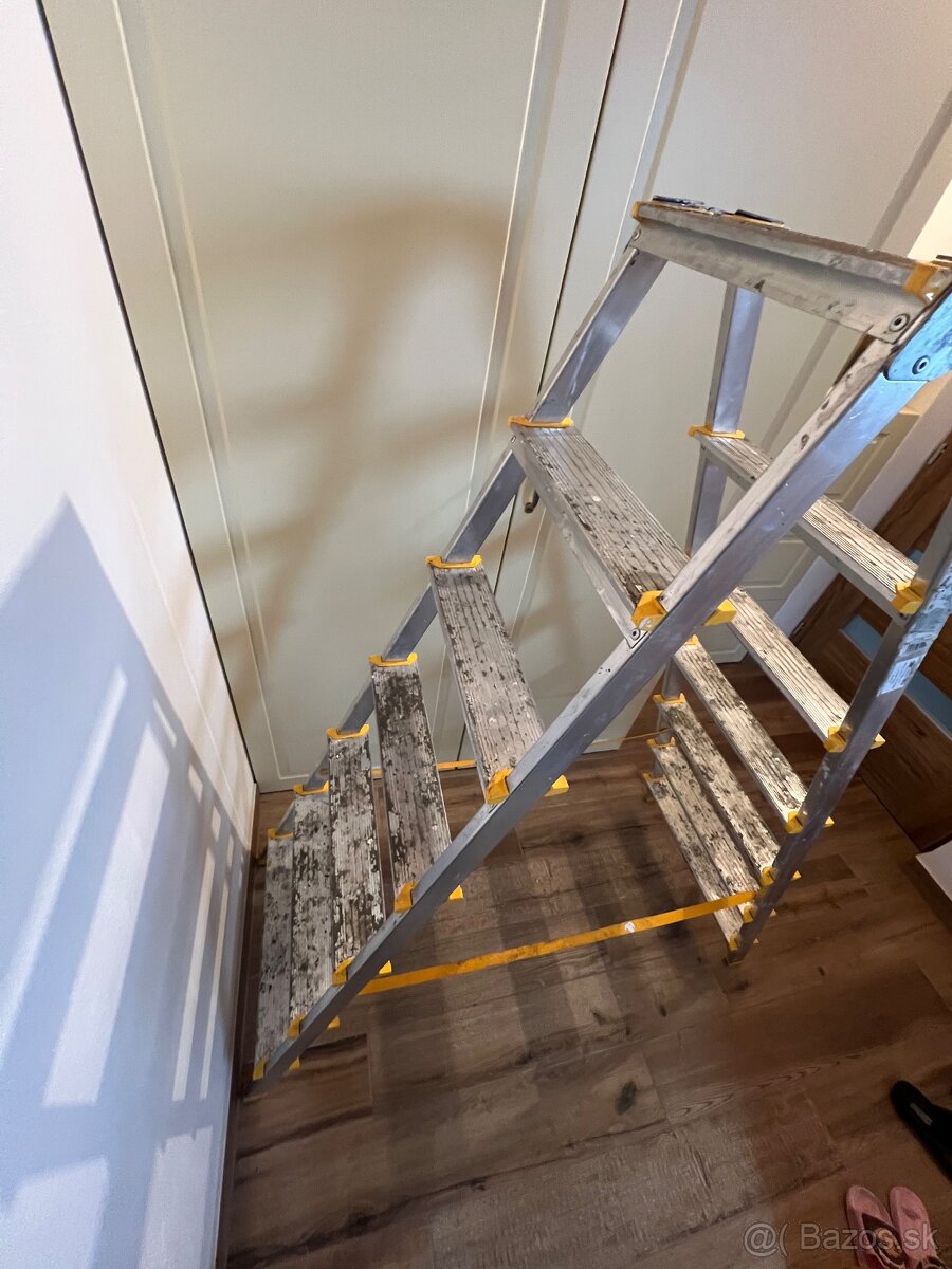 Hliníkový rebrík A - 4