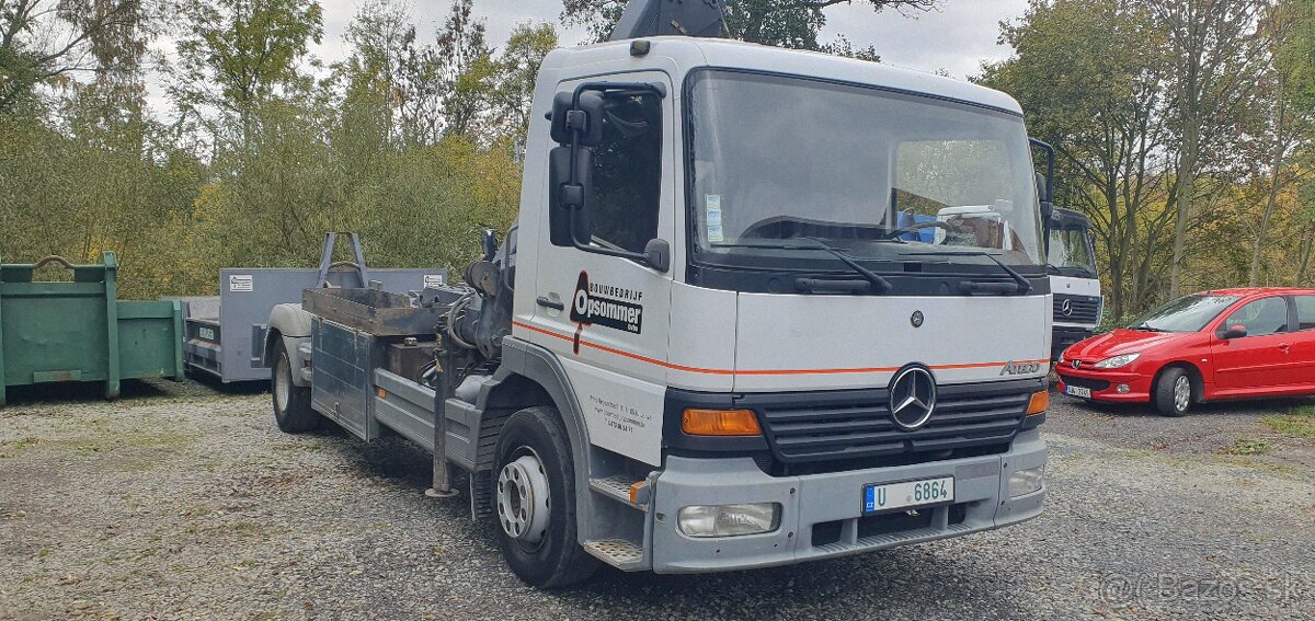 Mercedes Atego 1517 nosič kontejneru s hydraulickou rukou - 4