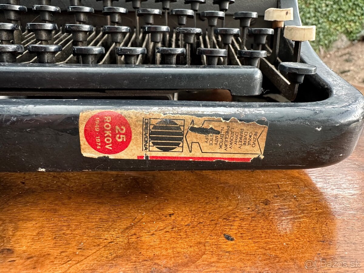 Písací stroj ZETA - 4