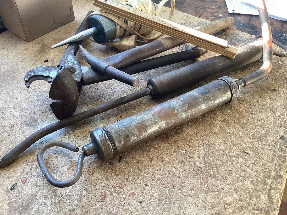 Kliešte,kladivko,maznice,odmastovac - 4