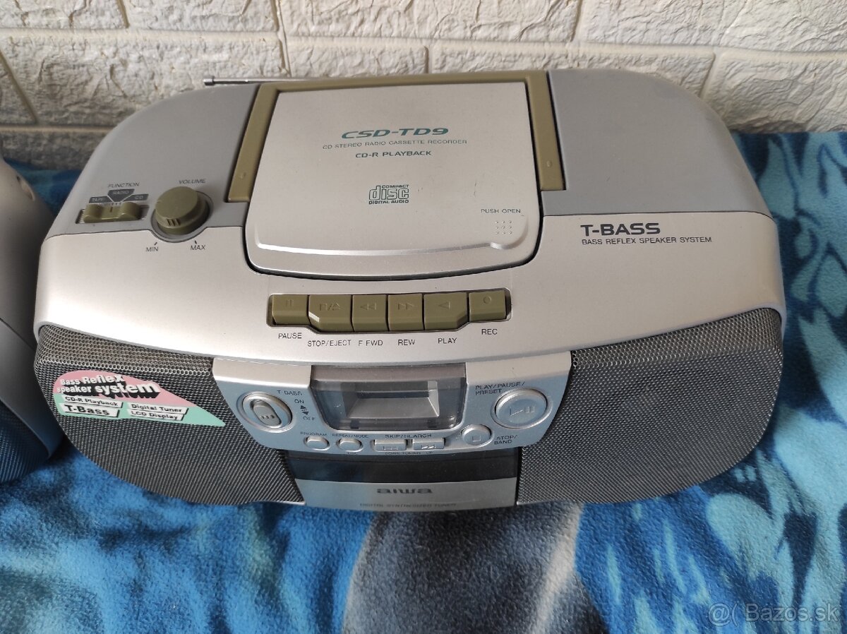 CD radiomagnetofony,JVC a Aiwa - 4