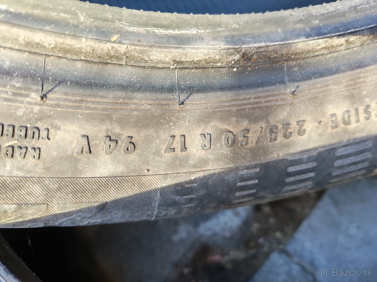 Continental 225/50 R17 - 4