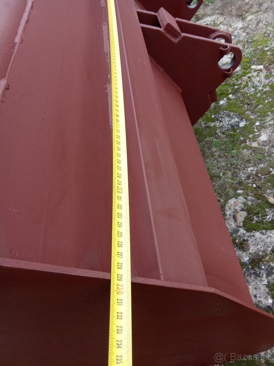 Hon UN053 Velkoobjemová lopata - 4