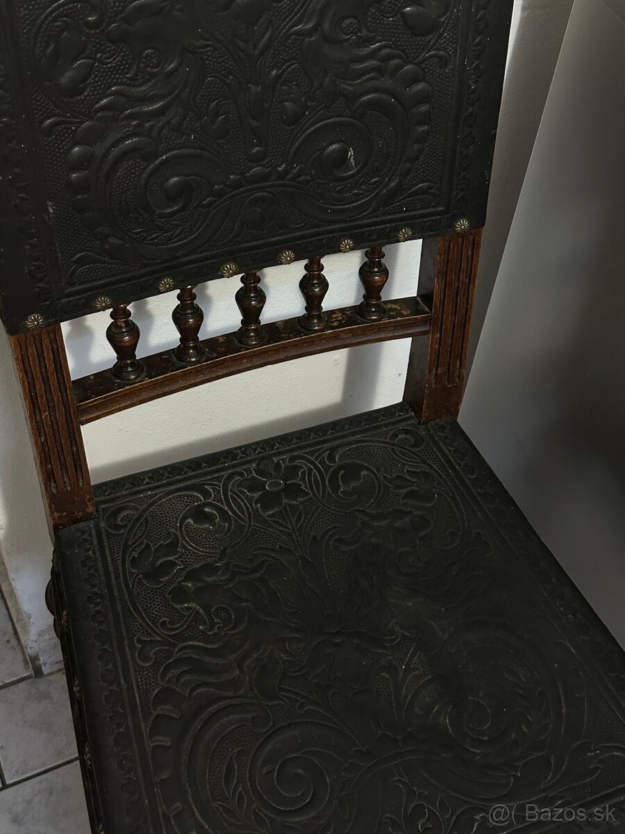 Historická drevená stolička - 4