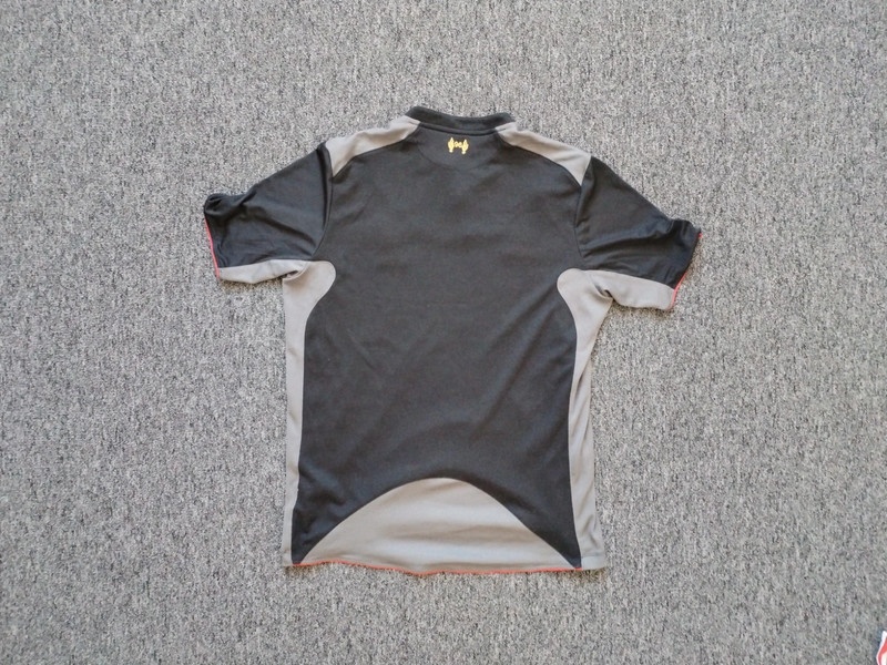 Futbalové dresy veľkosť M (rôzne tímy) - 4