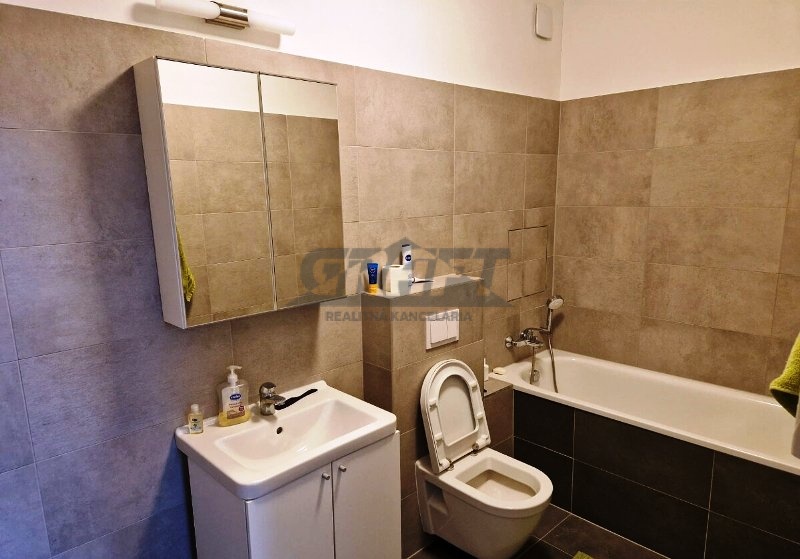 Na prenájom 2-izb. apartmán Trnavská cesta s garážou - BA - 4