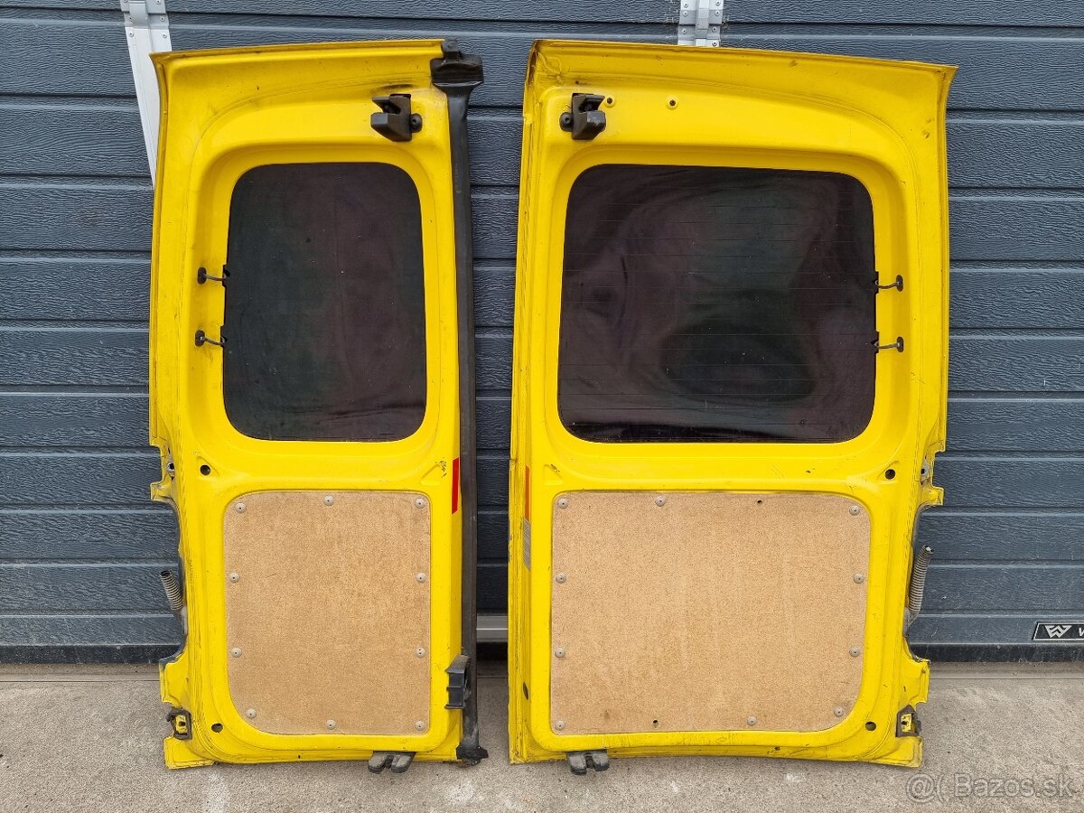 VW Cady kufrové dvere - 4