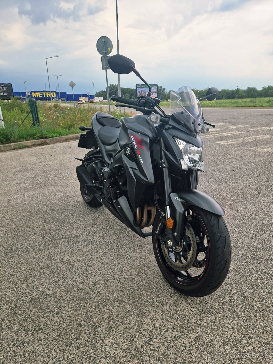 Suzuki GSX-S1000 - 4