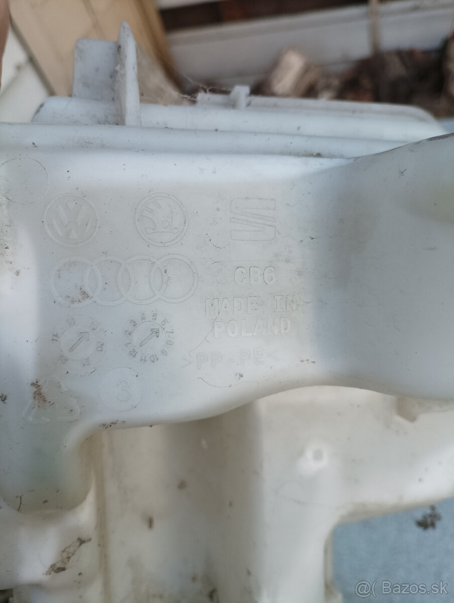 nadobka odstřikovaču skoda - 4