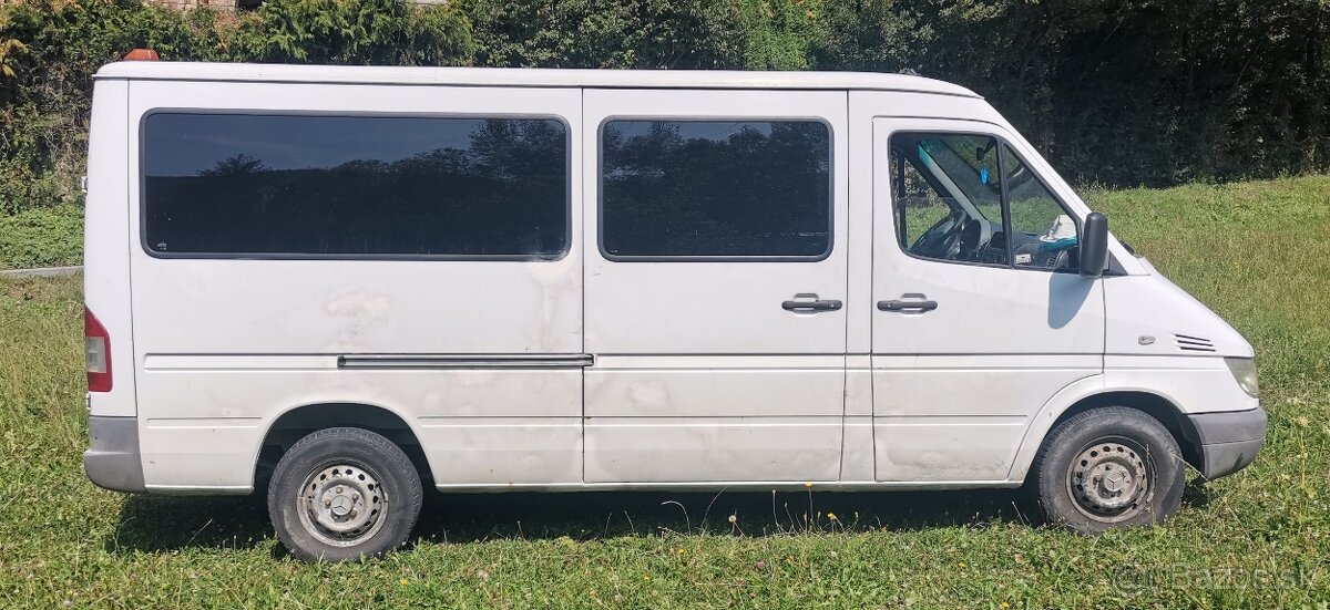Mercedes sprinter 208 2.2CDI 9miest M1 osobne auto malo KILO - 4