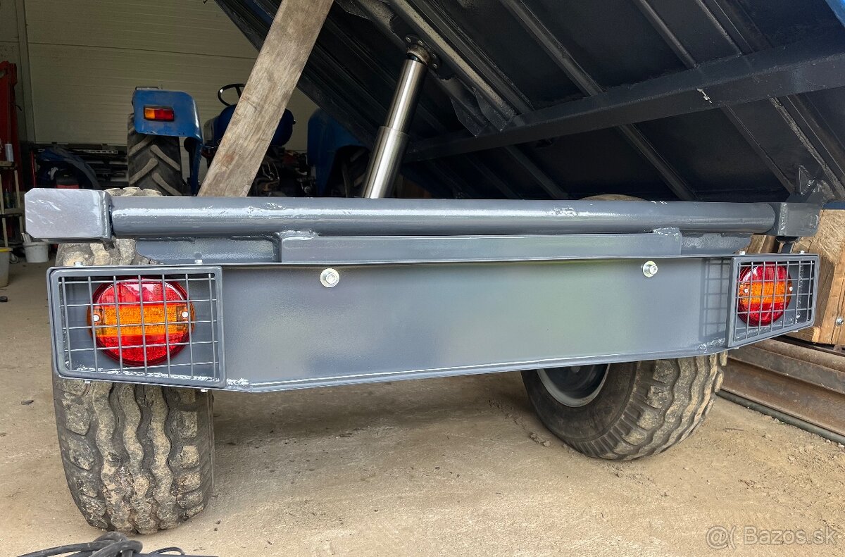 Vyklapacia vlecka za traktor - 4