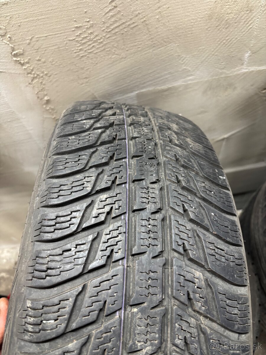225/60 17 zimné pneu Nokian - 4