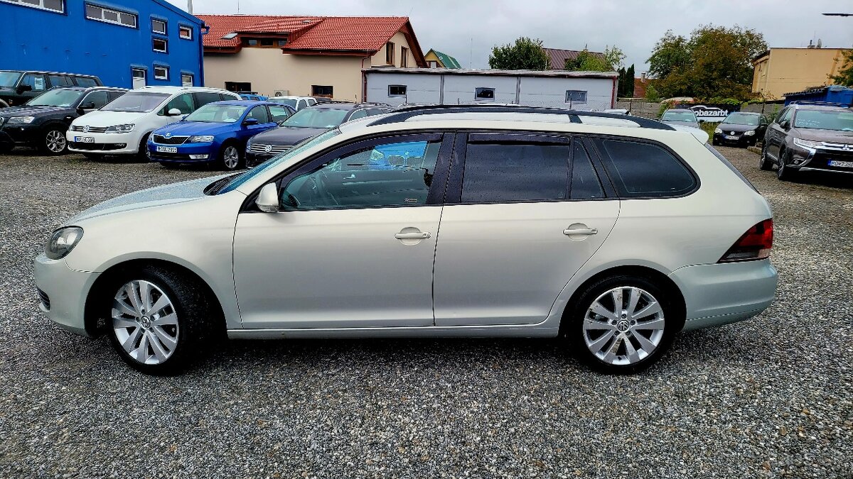 Volkswagen Golf 1,6 TDI CR -77 kw Comfortline - 4