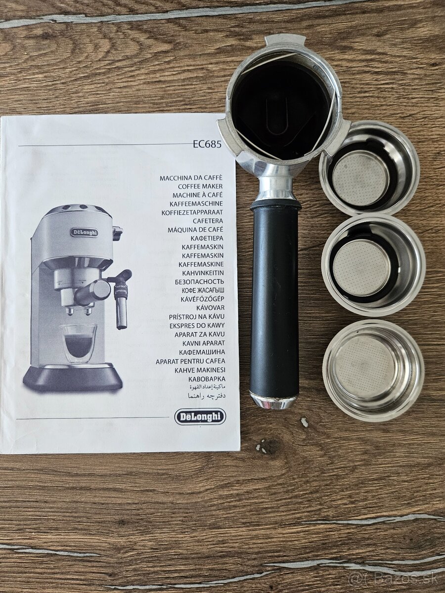 Delonghi, De'Longhi Dedica EC 685 - 4