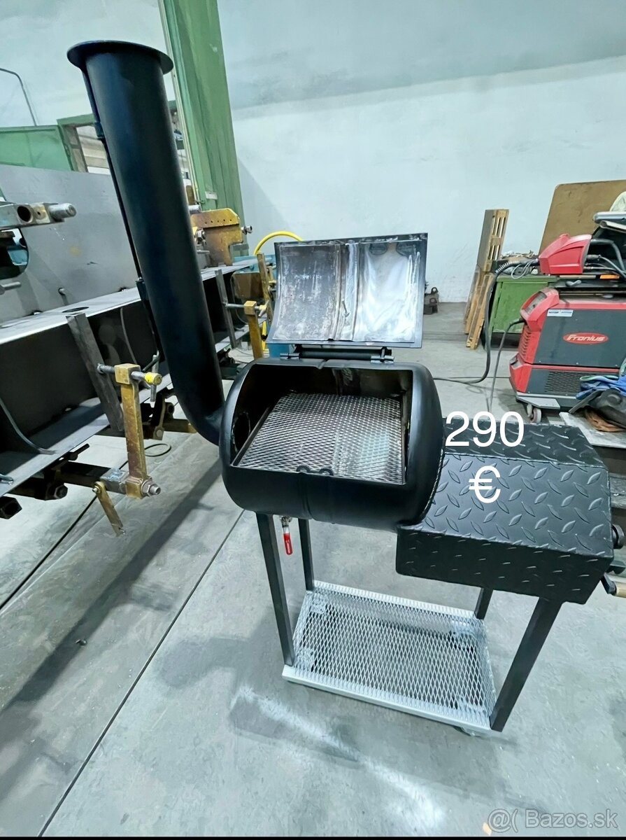 Gril lokomotíva s udiarňou. - 4