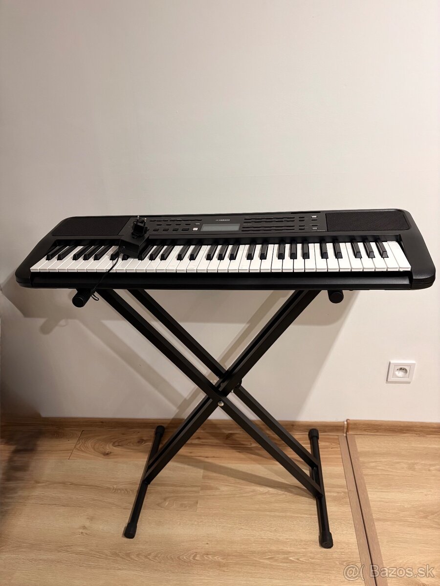 Yamaha PSR-E383 SET Keyboard s dynamikou Black - 4